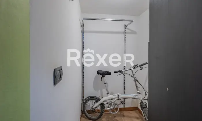 Rexer-Roma-Trilocale-con-patio-coperto-Altro