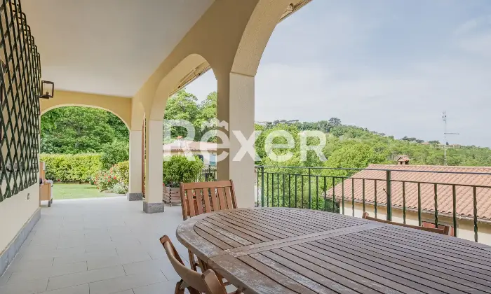 Rexer-Rocca-di-Papa-Villa-bifamiliare-su-tre-livelli-classe-A-Altro