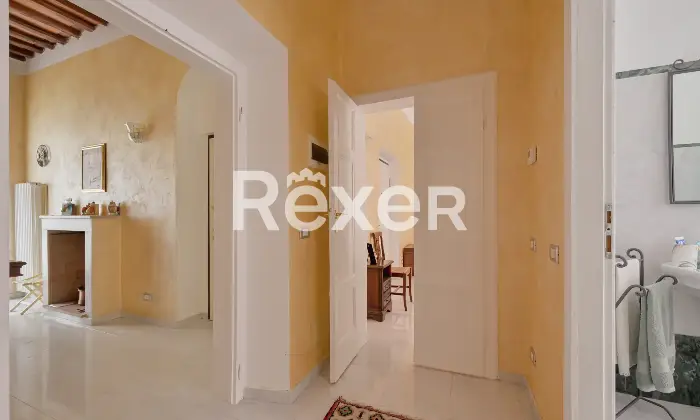 Rexer-Carrara-Appartamento-in-centro-Altro