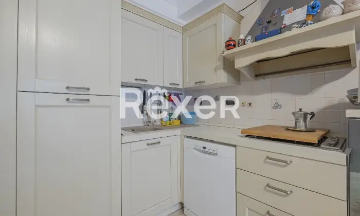 Rexer-Ciampino-Trilocale-con-giardino-e-box-auto-Altro