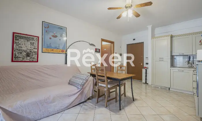 Rexer-Ciampino-Trilocale-con-giardino-e-box-auto-Altro