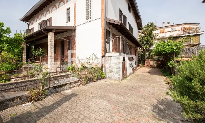 Rexer-Trezzano-sul-Naviglio-Villa-singola-con-ampio-giardino-Altro