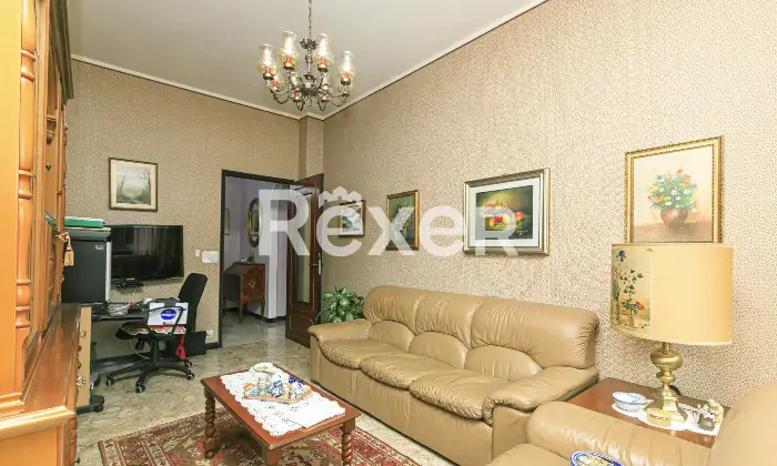 Rexer-Genova-Appartamento-luminoso-con-box-e-doppie-cantine-Altro