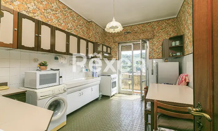 Rexer-Genova-Appartamento-luminoso-con-box-e-doppie-cantine-Altro