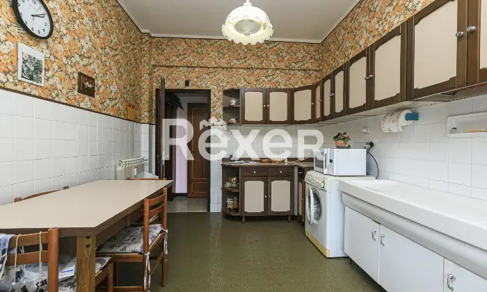 Rexer-Genova-Appartamento-luminoso-con-box-e-doppie-cantine-Altro