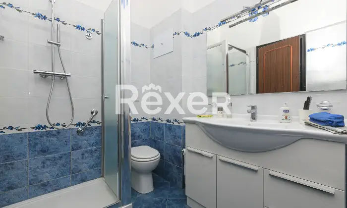 Rexer-Genova-Appartamento-luminoso-con-box-e-doppie-cantine-Altro