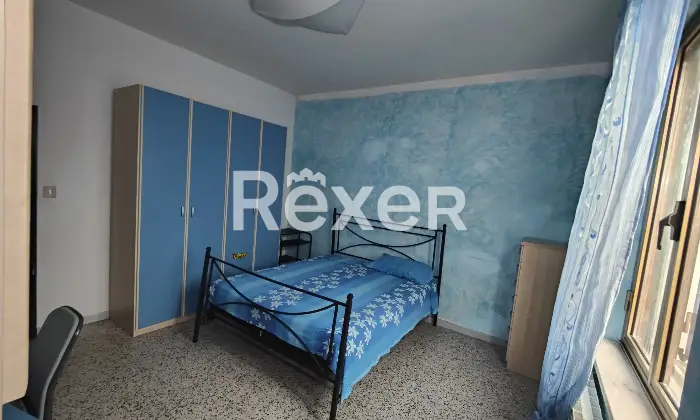 Rexer-Terre-Roveresche-Casa-indipendente-con-giardino-privato-e-mansarda-abitabile-Camera-da-letto