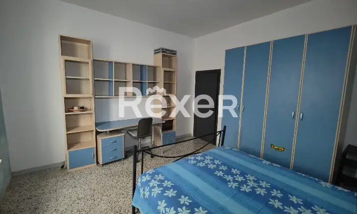 Rexer-Terre-Roveresche-Casa-indipendente-con-giardino-privato-e-mansarda-abitabile-Camera-da-letto
