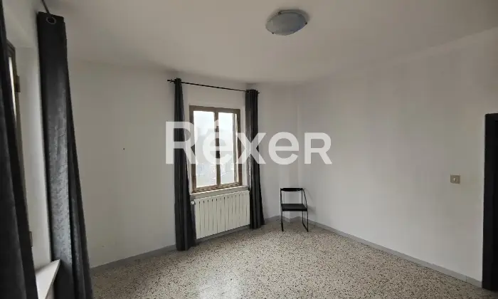 Rexer-Terre-Roveresche-Casa-indipendente-con-giardino-privato-e-mansarda-abitabile-Camera-da-letto