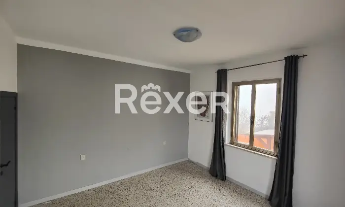 Rexer-Terre-Roveresche-Casa-indipendente-con-giardino-privato-e-mansarda-abitabile-Camera-da-letto