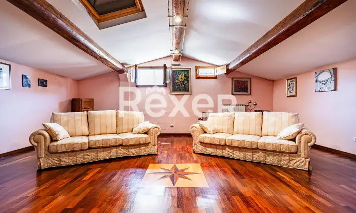 Rexer-Bagno-a-Ripoli-Appartamento-in-villa-depoca-di-lusso-panoramico-sulle-colline-Altro