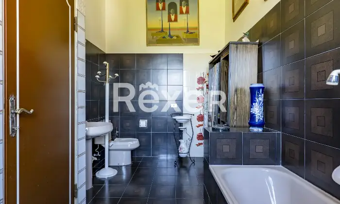 Rexer-Bagno-a-Ripoli-Appartamento-in-villa-depoca-di-lusso-panoramico-sulle-colline-Altro
