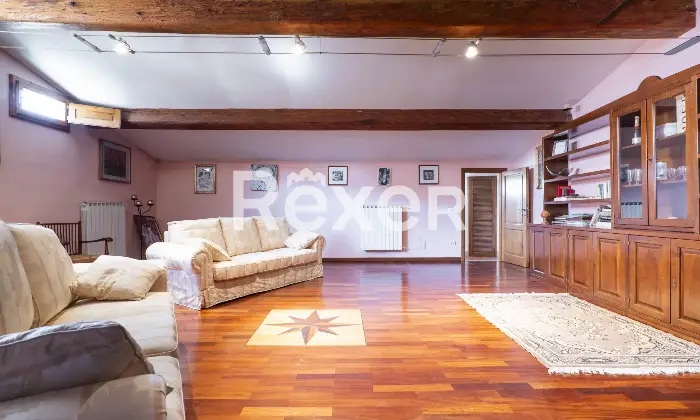 Rexer-Bagno-a-Ripoli-Appartamento-in-villa-depoca-di-lusso-panoramico-sulle-colline-Altro