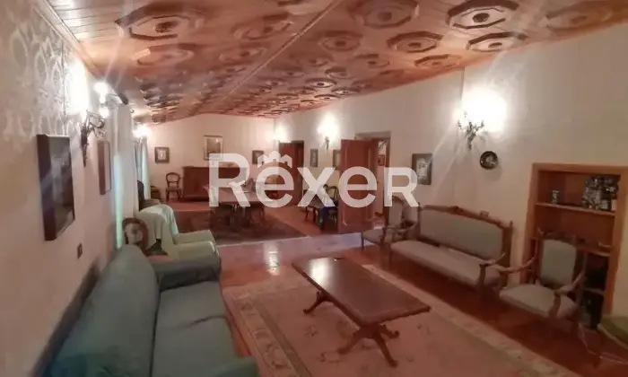 Rexer-Acuto-Appartamento-su-due-piani-in-vendita-in-Piazza-Regina-Margherita-ad-Acuto-Altro