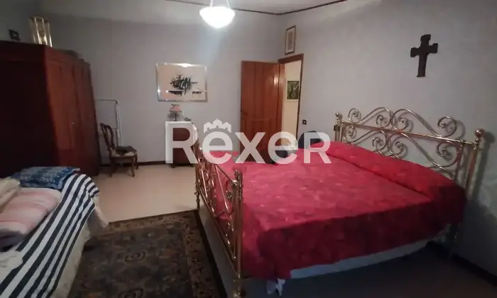 Rexer-Acuto-Appartamento-su-due-piani-in-vendita-in-Piazza-Regina-Margherita-ad-Acuto-Altro