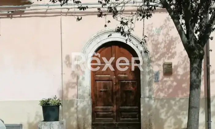 Rexer-Acuto-Appartamento-su-due-piani-in-vendita-in-Piazza-Regina-Margherita-ad-Acuto-Altro