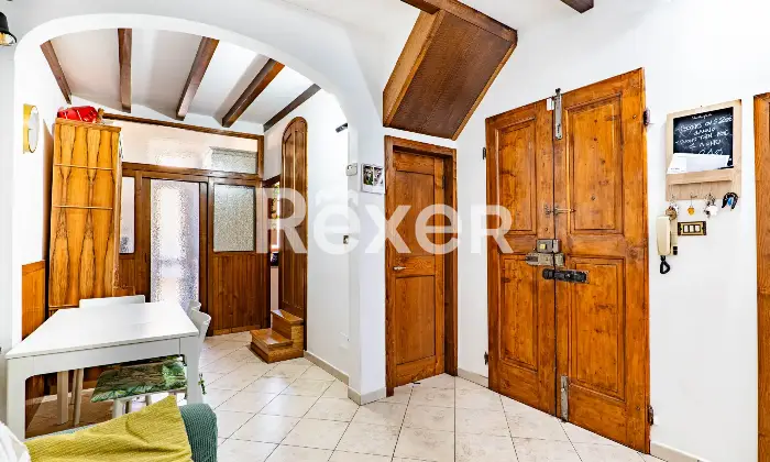 Rexer-Firenze-Ampio-bilocale-con-balcone-ultimo-piano-sottotetto-praticabile-Altro