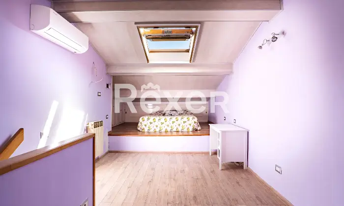 Rexer-Firenze-Ampio-bilocale-con-balcone-ultimo-piano-sottotetto-praticabile-Altro