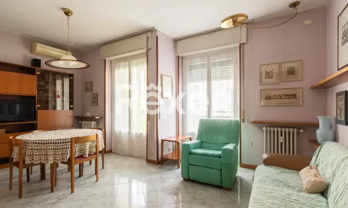 Rexer-Milano-Comasina-Ampio-trilocale-con-balcone-Altro