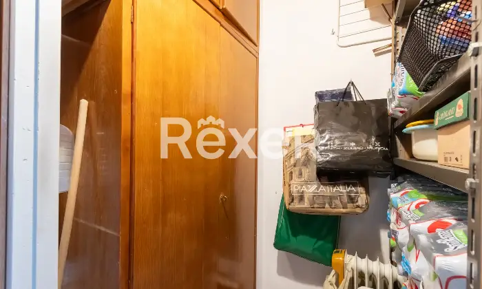 Rexer-Milano-Comasina-Ampio-trilocale-con-balcone-Altro