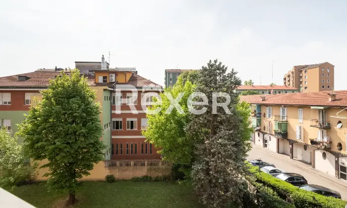 Rexer-Milano-Comasina-Ampio-trilocale-con-balcone-Altro