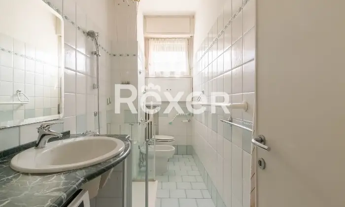 Rexer-Milano-Comasina-Ampio-trilocale-con-balcone-Altro