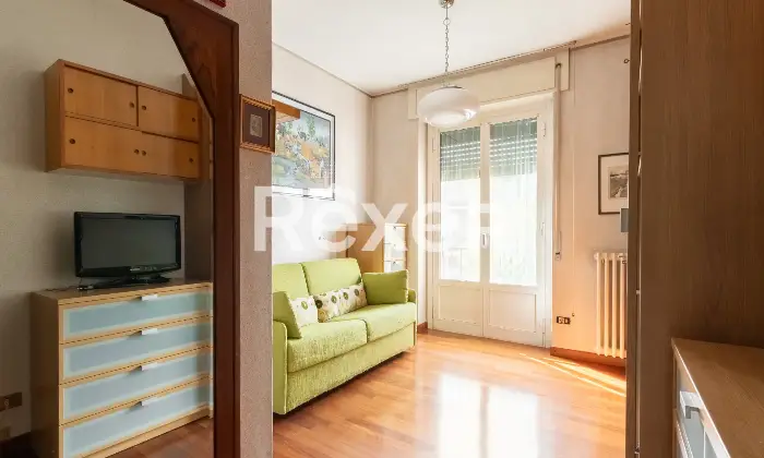 Rexer-Milano-Comasina-Ampio-trilocale-con-balcone-Altro