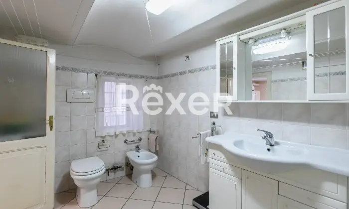 Rexer-Bologna-Appartamento-in-centro-con-cantina-Altro