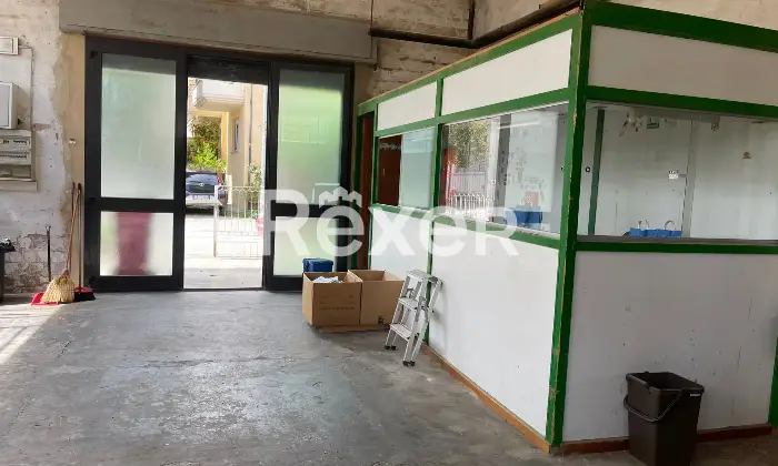 Rexer-Pesaro-Locale-mq-fronte-strada-Altro