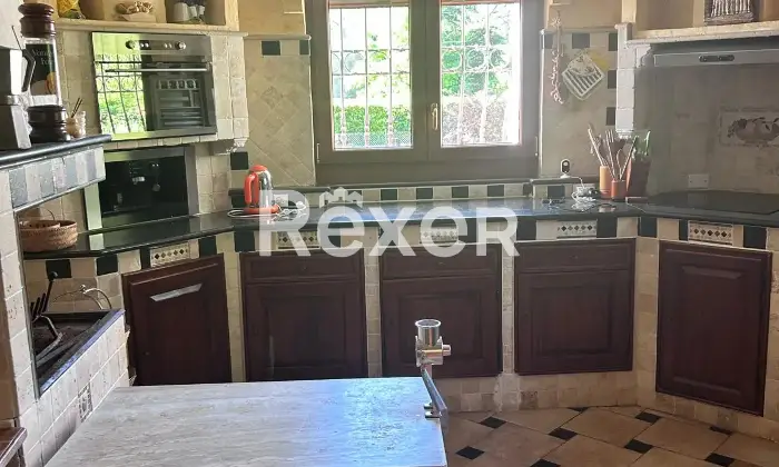 Rexer-Nepi-Villa-unifamiliare-con-giardino-privato-Altro
