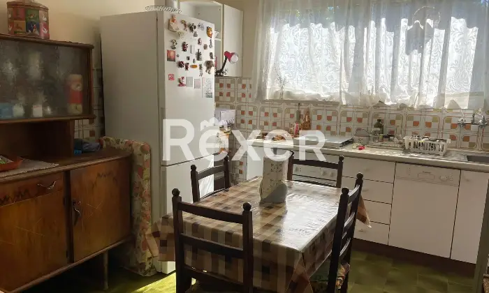 Rexer-Pesaro-Appartamento-luminoso-con-garage-vicino-al-centro-Altro