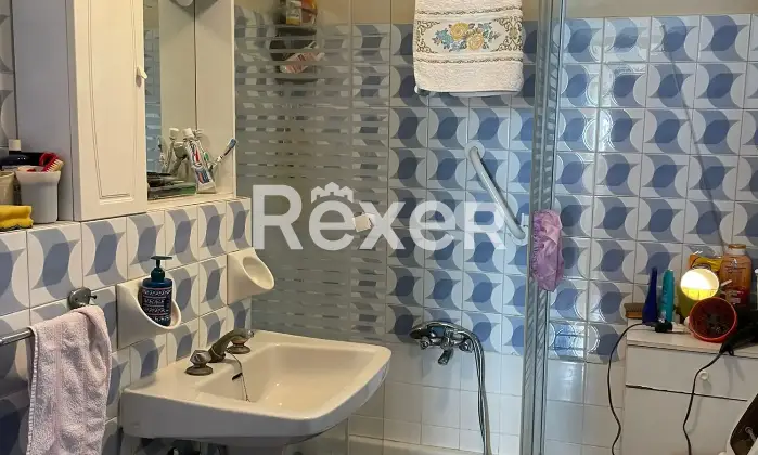 Rexer-Pesaro-Appartamento-luminoso-con-garage-vicino-al-centro-Altro