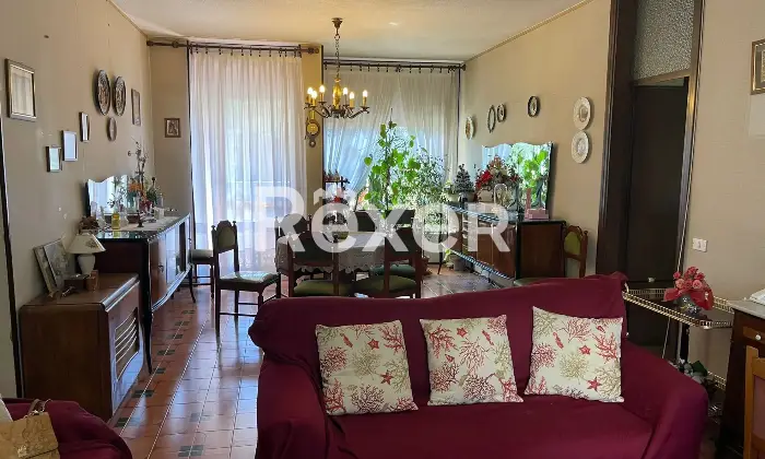 Rexer-Pesaro-Appartamento-luminoso-con-garage-vicino-al-centro-Altro