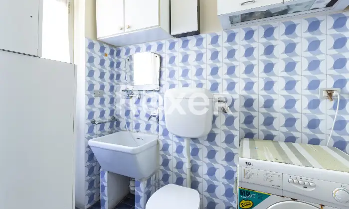 Rexer-Pesaro-Appartamento-luminoso-con-garage-vicino-al-centro-Altro