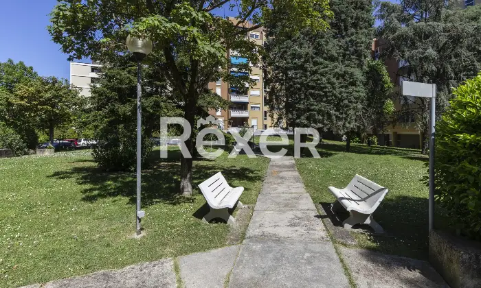 Rexer-Pesaro-Appartamento-luminoso-con-garage-vicino-al-centro-Altro