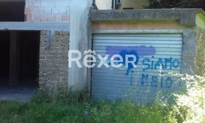 Rexer-Vignanello-Intero-edificio-in-vendita-in-SP-a-Fabrica-di-Roma-Altro