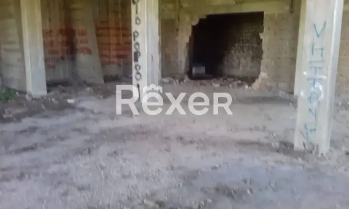 Rexer-Vignanello-Intero-edificio-in-vendita-in-SP-a-Fabrica-di-Roma-Altro