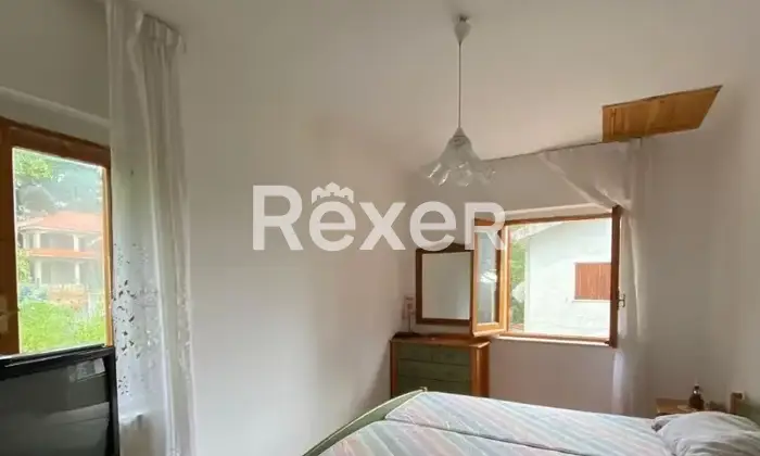 Rexer-Taverna-Villetta-in-vendita-in-Villaggio-Racise-a-Taverna-Altro