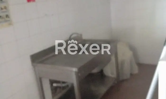 Rexer-Vignanello-Locale-commerciale-in-vendita-in-SP-a-Fabrica-di-Roma-Altro