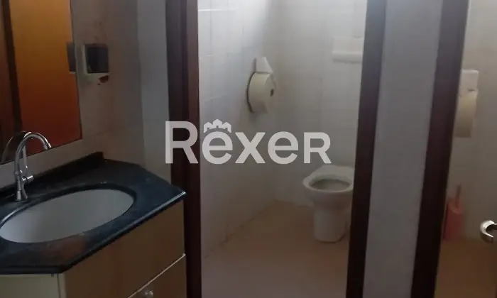 Rexer-Vignanello-Locale-commerciale-in-vendita-in-SP-a-Fabrica-di-Roma-Altro