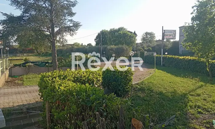 Rexer-Vignanello-Locale-commerciale-in-vendita-in-SP-a-Fabrica-di-Roma-Altro