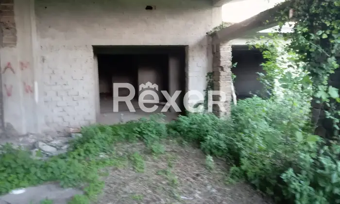 Rexer-Vignanello-Locale-commerciale-in-vendita-in-SP-a-Fabrica-di-Roma-Altro