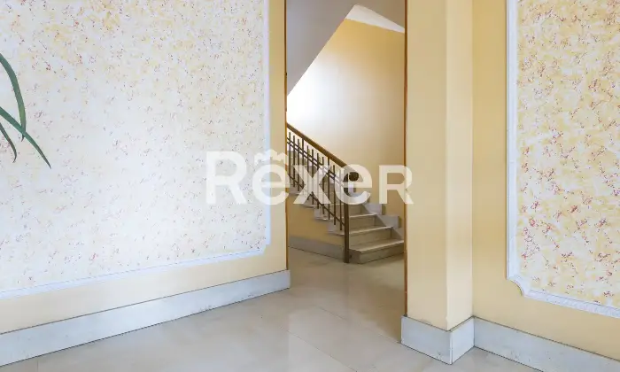 Rexer-Torino-Quadrilocale-con-terrazzo-Altro