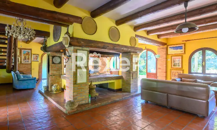 Rexer-Venezia-Villa-tra-Terra-e-Laguna-Altro