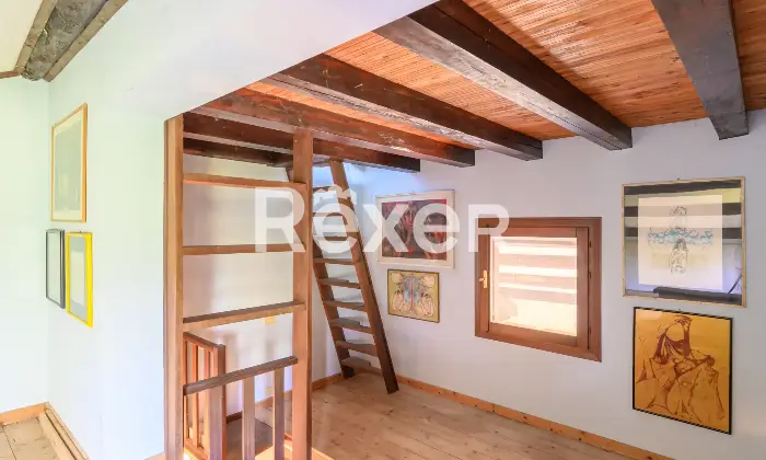 Rexer-Venezia-Villa-tra-Terra-e-Laguna-Altro
