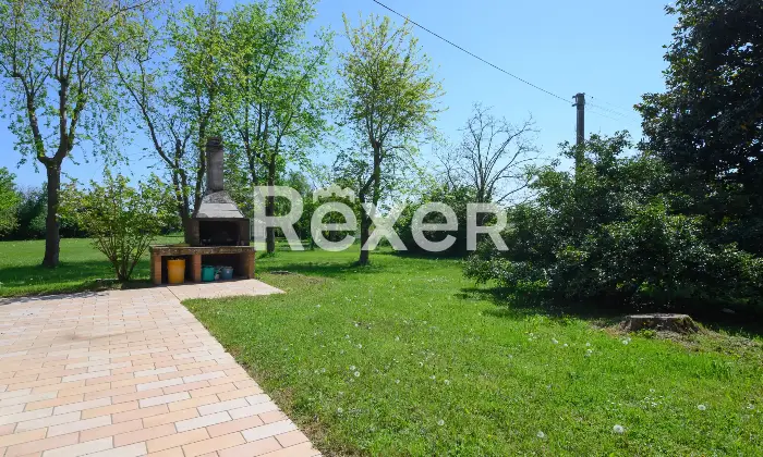 Rexer-Venezia-Villa-tra-Terra-e-Laguna-Altro