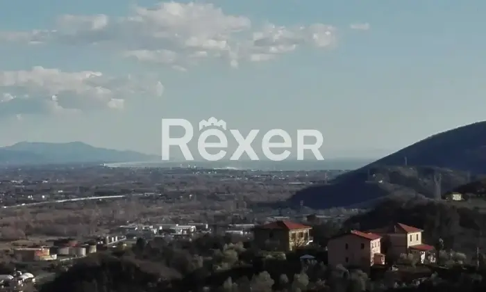 Rexer-Vezzano-Ligure-Appartamento-in-vendita-in-Via-Vittorio-Emanuele-III-a-Vezzano-Ligure-Altro