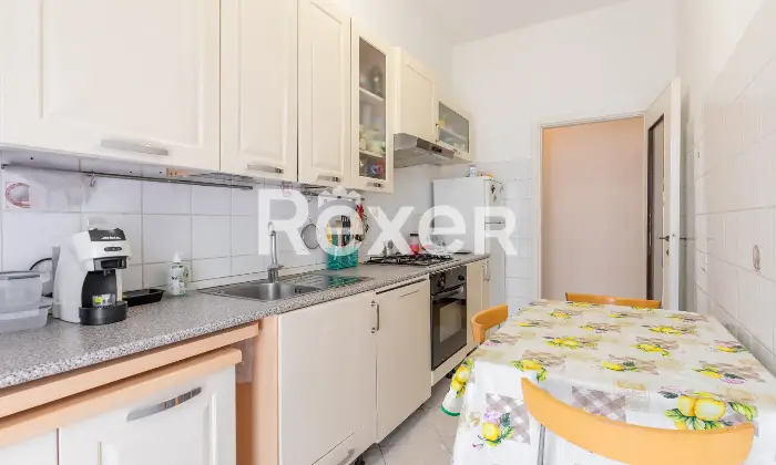 Rexer-Milano-Quadrilocale-con-doppi-servizi-Cucina