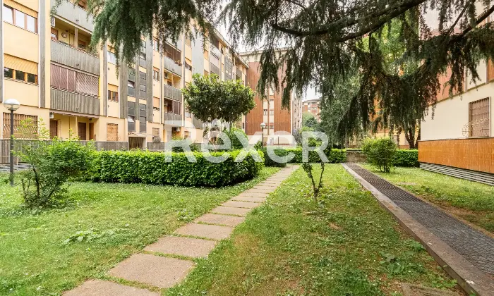 Rexer-Milano-Eleganza-luce-e-ampiezza-in-un-contesto-residenziale-esclusivo-Altro