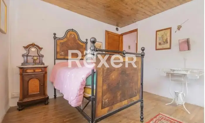 Rexer-Ror-Casa-di-paese-in-vendita-in-Via-Duca-Amedeo-a-Ror-Altro